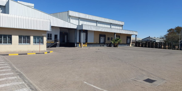 FOR SALE - Huge Distribution Centre with cooling facilities in Northern Industrial