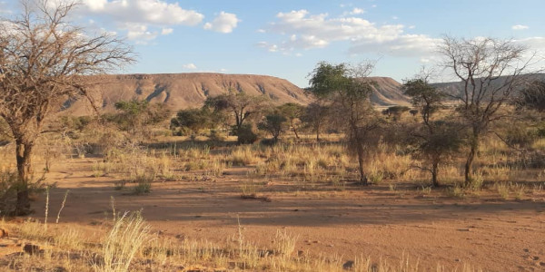 GORGEOUS FARM FOR SALE IN THE SOUTH OF NAMIBIA - KARRAS REGION